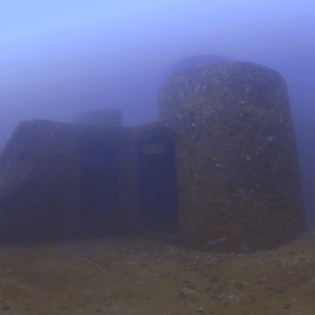 WWII Wreck: Deck Detail